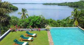 Lake Front luxury Villa – Koggala